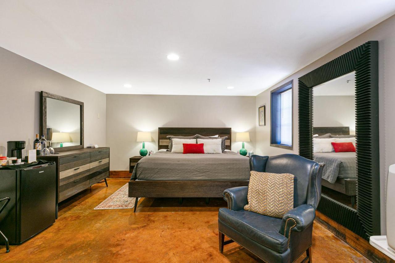 Canal Street Bed and breakfast